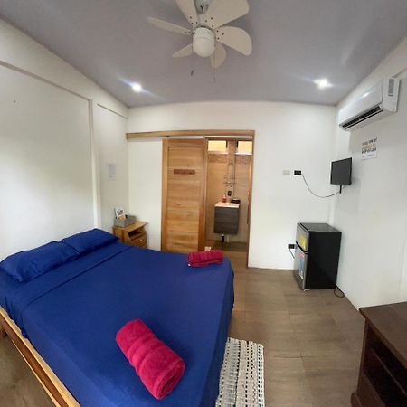 Apartamentos En El Centro De Puerto Viejo Пуерто Лимон Екстериор снимка